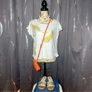 True Self White Short Sleeve T Shirt With Gold Feathers & Rinestones Size Large